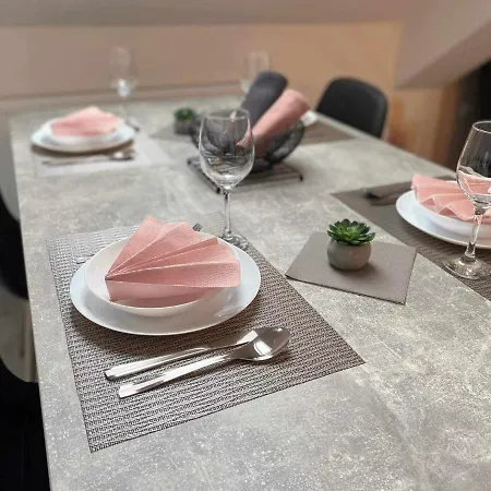 Apartment Csipke 3 *